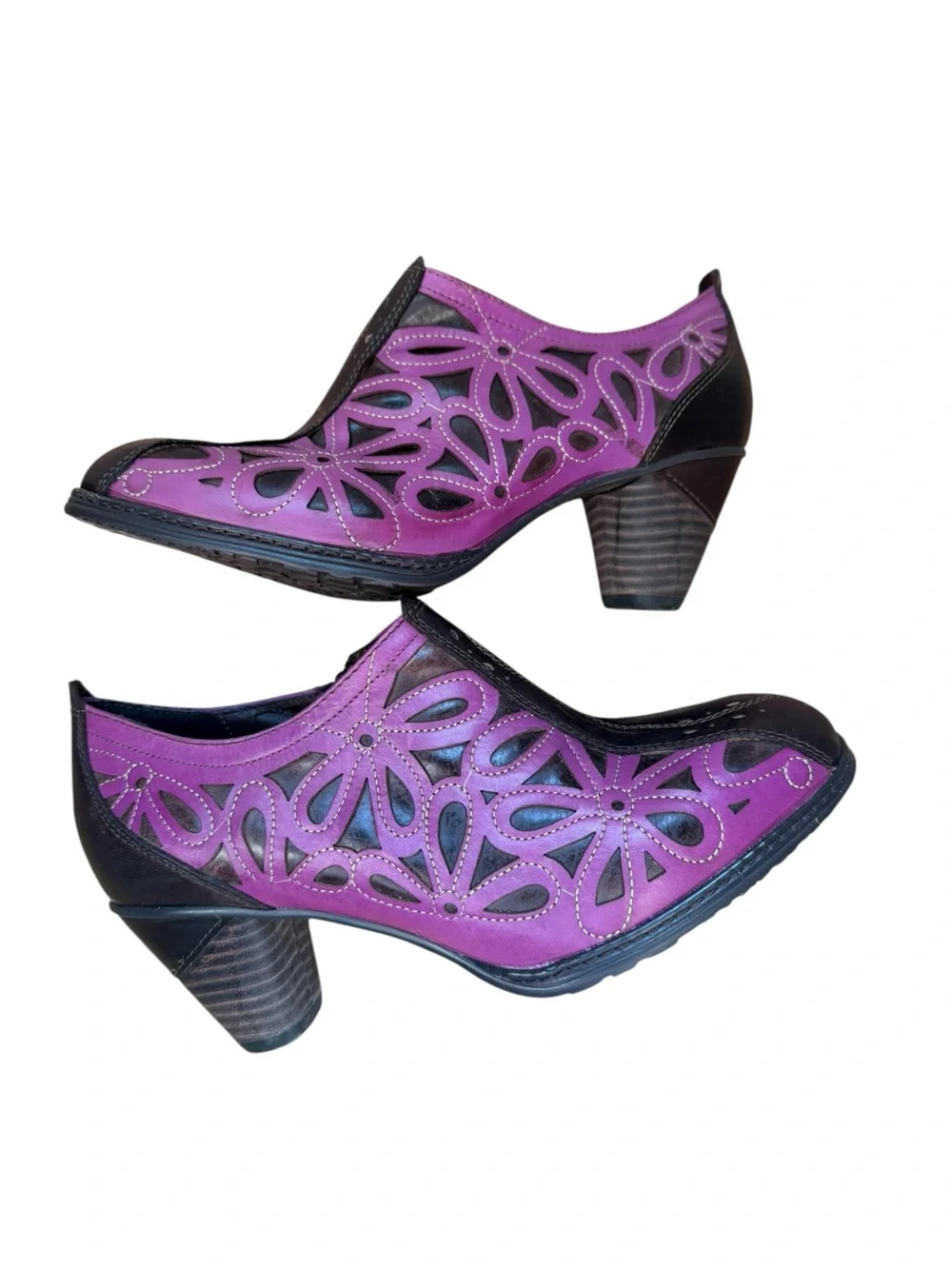 NWOT L'Artiste by Spring Step Arabella Purple Leather Cutout Booties Shoes